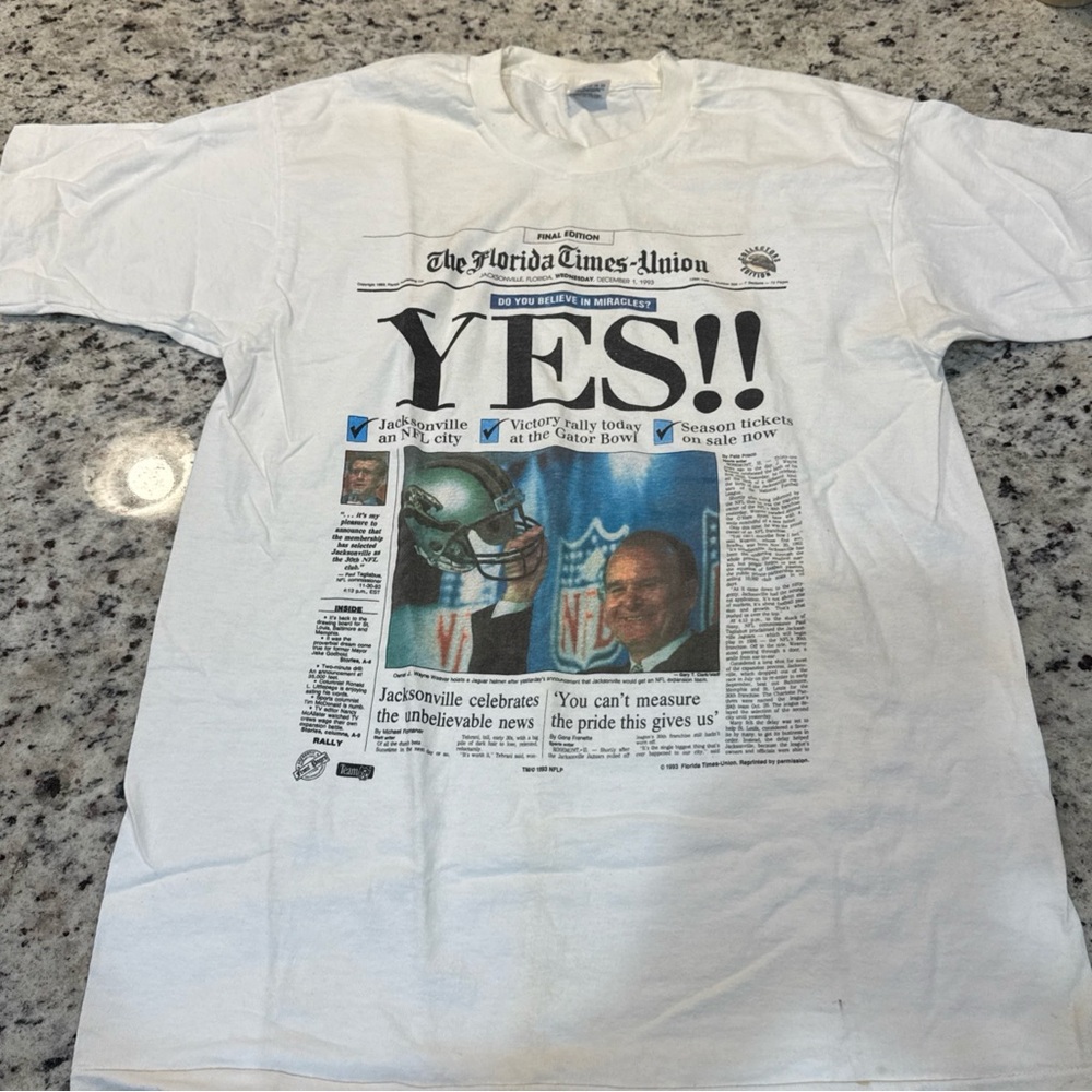 Vintage Jacksonville Jaguars Shirt Large 1993 Banned Logo Collectors Edition